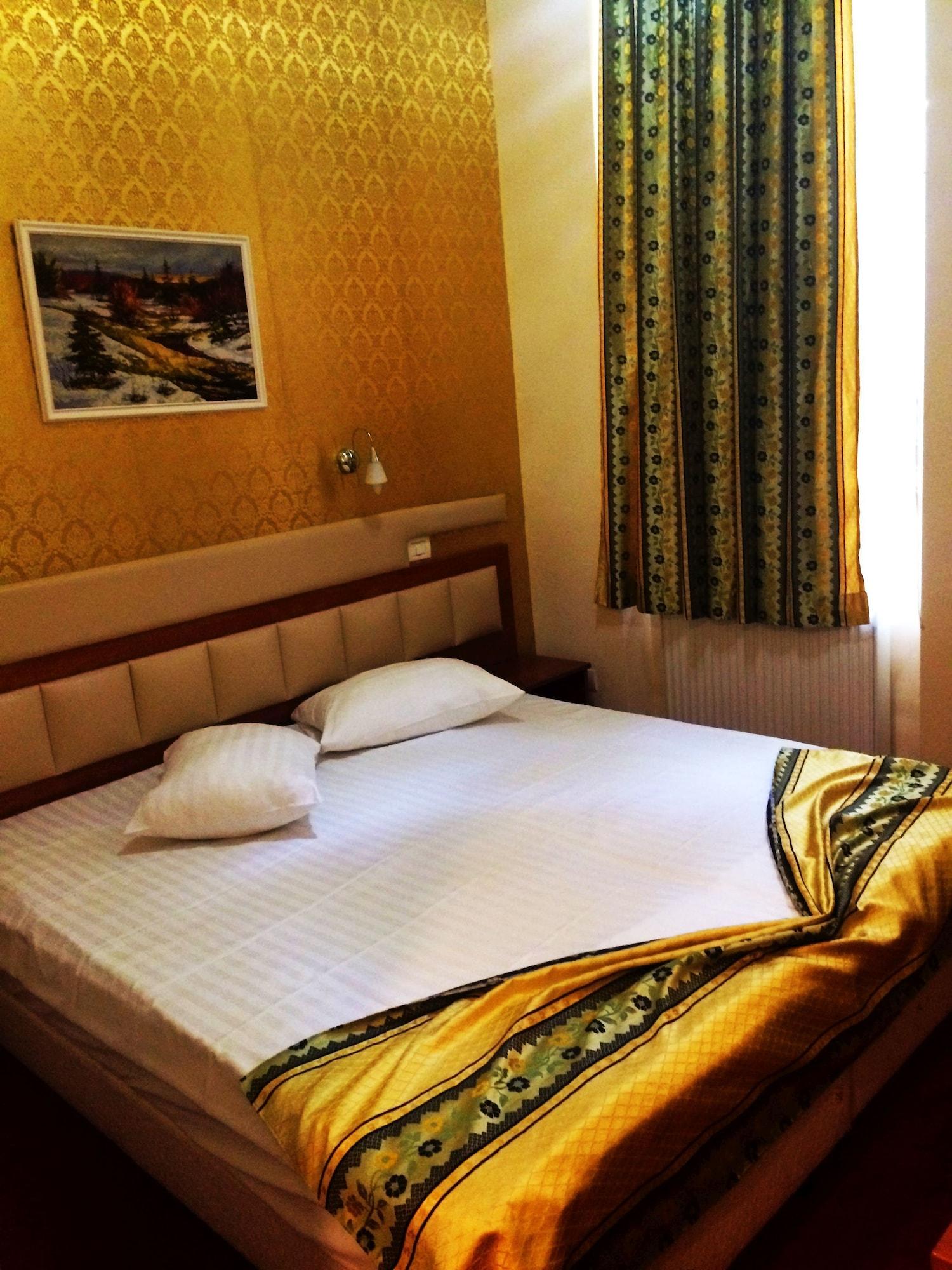 Kosher Hotel Lev Or บูคาเรสต์ ภายนอก รูปภาพ