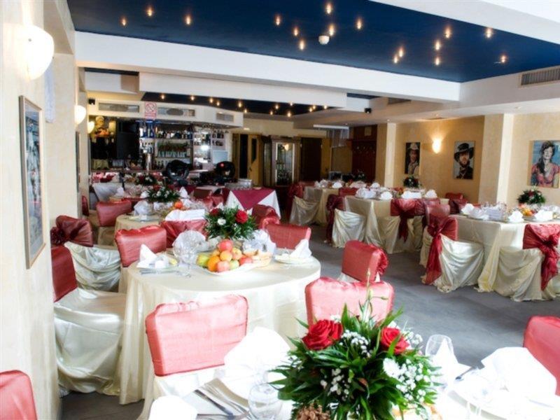 Kosher Hotel Lev Or บูคาเรสต์ ภายนอก รูปภาพ