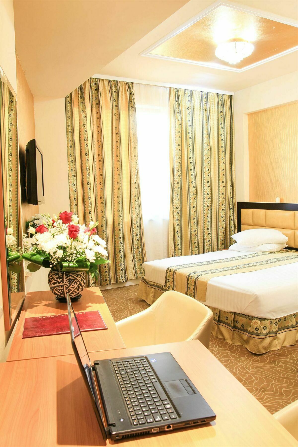 Kosher Hotel Lev Or บูคาเรสต์ ภายนอก รูปภาพ