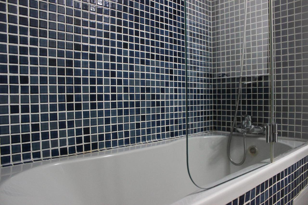 Kosher Hotel Lev Or บูคาเรสต์ ภายนอก รูปภาพ